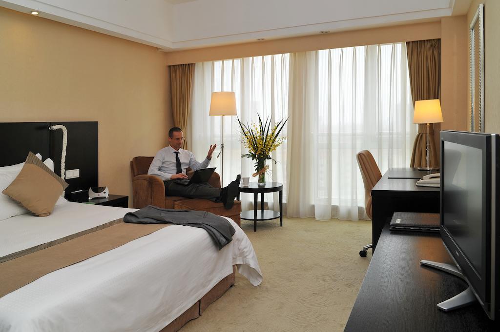 Ramada Plaza Shanghai Gateway エクステリア 写真